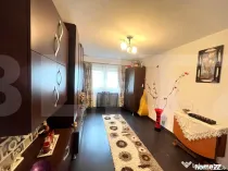 Apartament cu 2 camere, decomandat, complet mobilat si utila