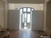 Casa cu etaj,teren 400 mp, pretabila : clinica, gradinita, b 