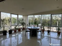 Hale si spatiu showroom ,depozitare si productie 2176 mp....