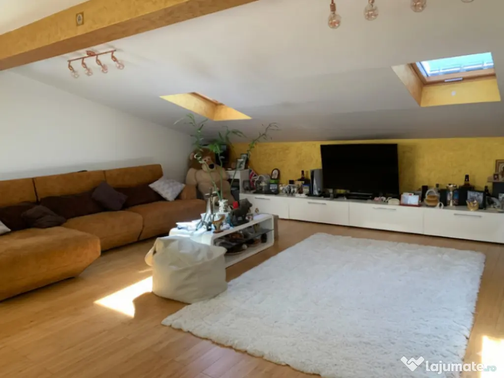 Apartament 2 camere, 90 mp, zona Garii