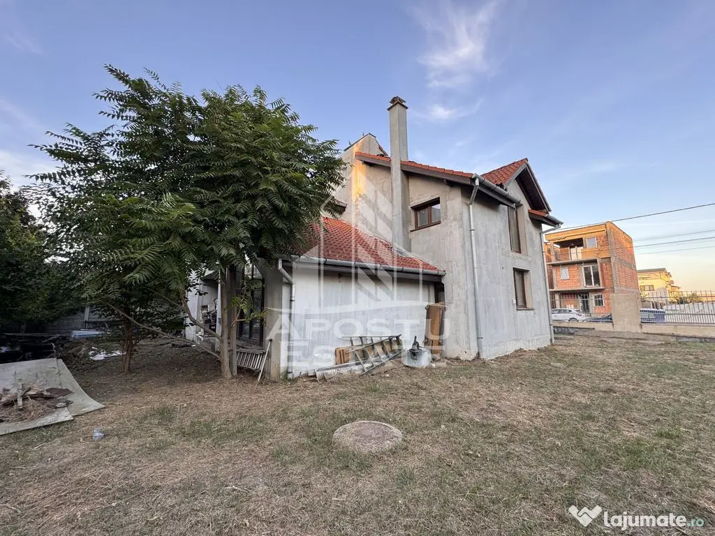 Casa la gri cu potential multiplu: birouri, cabinete, servicii | Giroc - Giroc (Timis)
