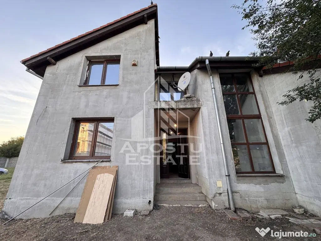 Casa la gri cu potential multiplu: birouri, cabinete, servicii | Giroc - Giroc (Timis)