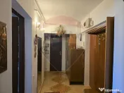 Apartament cu 2 camere de închiriat în zona Central 