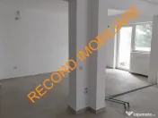 Spatiu comercial in CF, parter, 2 locuri parcare Finisat Floresti 