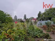 Teren 1.390 mp, cu casa, 177 euro mp 