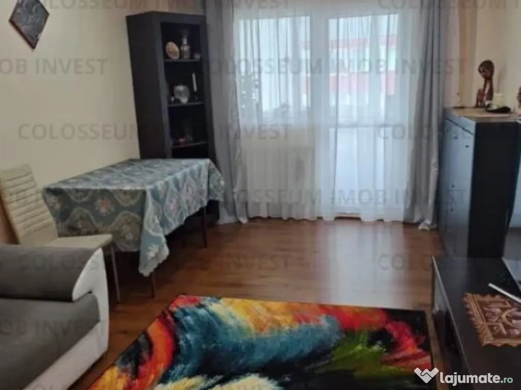 Apartament 3 camere, decomandat - zona Noua-Calea Bucuresti.