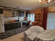 Apartament cu 3 camere de vânzare în zona Stefan cel Mare 