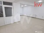 Spațiu comercial – central, compartimentabil 