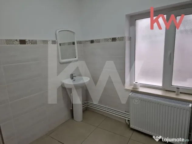 Spațiu comercial – central, compartimentabil