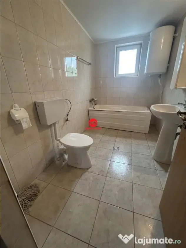 Casa P M complet mobilata, 8 camere, teren 1000mp, langa Gol
