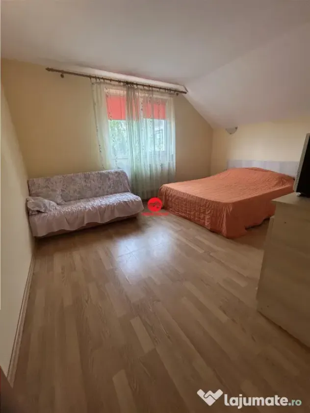 Casa P M complet mobilata, 8 camere, teren 1000mp, langa Gol