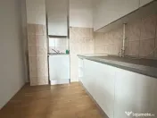 Imobil S+D+P+E+M - Centru - str. Siretului v-a-v de Regin... 