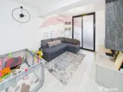 Apartament 3 camere - Titan, balcon generos și 2 locuri ... 