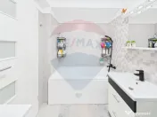 Apartament 3 camere - Titan, balcon generos și 2 locuri ... 