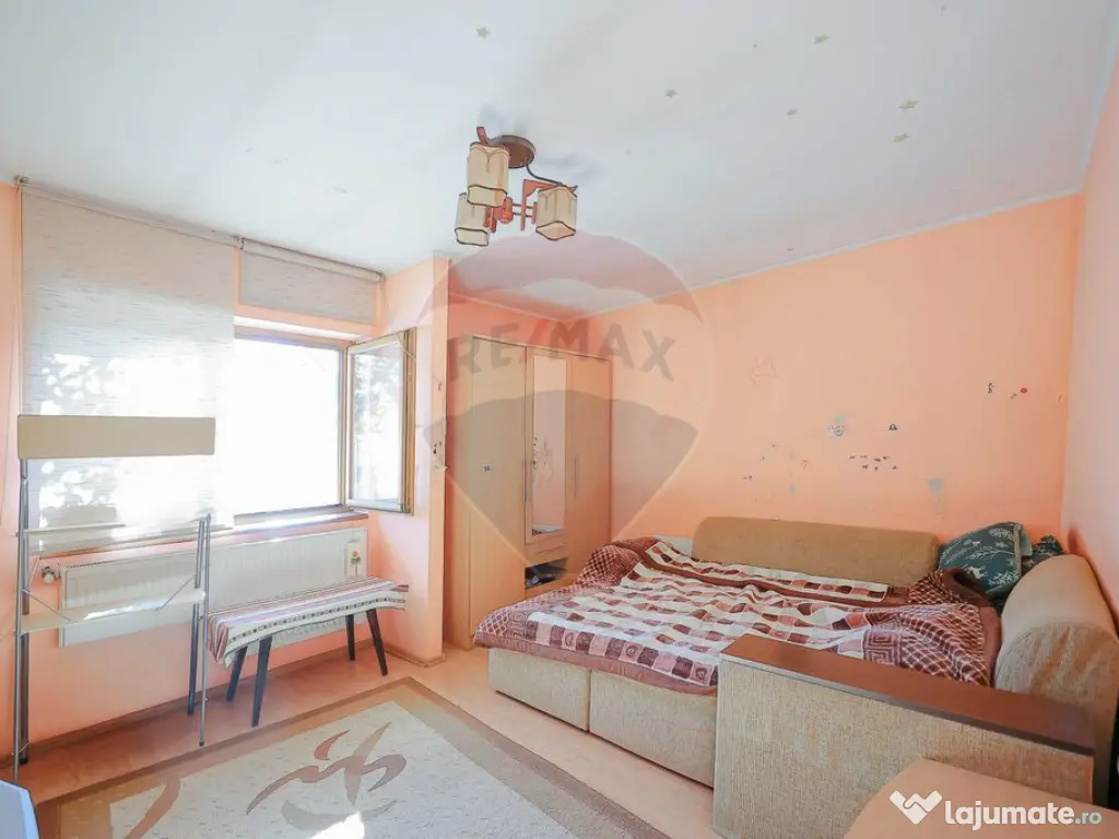 Casă cu 4 camere de vânzare în zona Dealuri Oradea