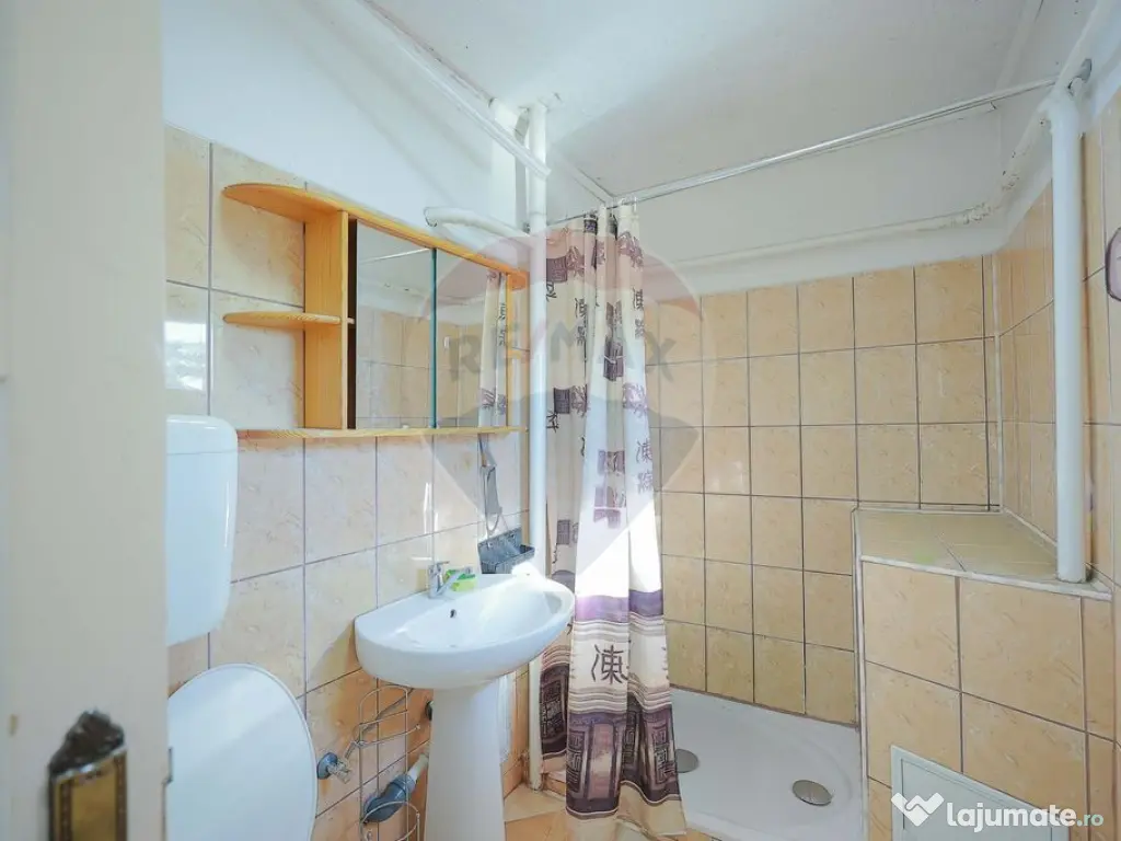 Casă cu 4 camere de vânzare în zona Dealuri Oradea