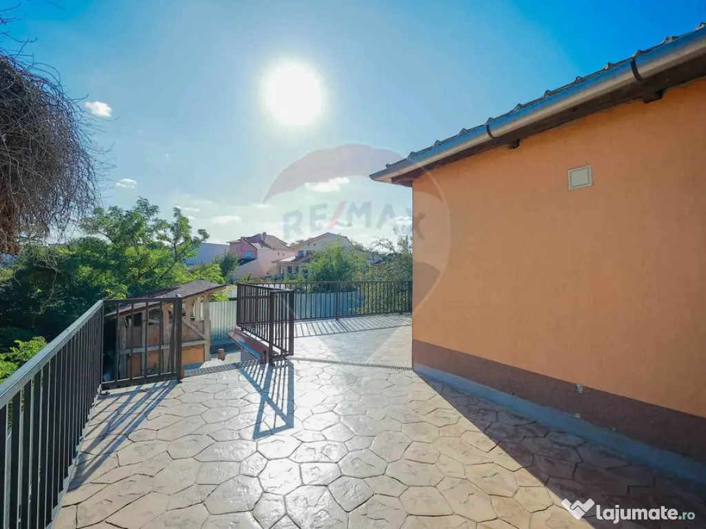 Casă cu 4 camere de vânzare în zona Dealuri Oradea