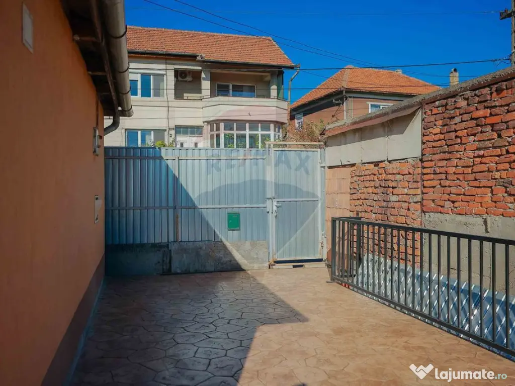 Casă cu 4 camere de vânzare în zona Dealuri Oradea