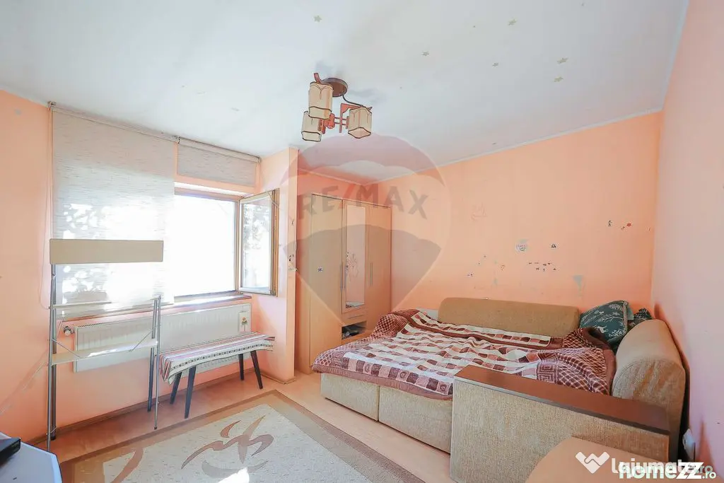 Casă cu 4 camere de vânzare în zona Dealuri Oradea