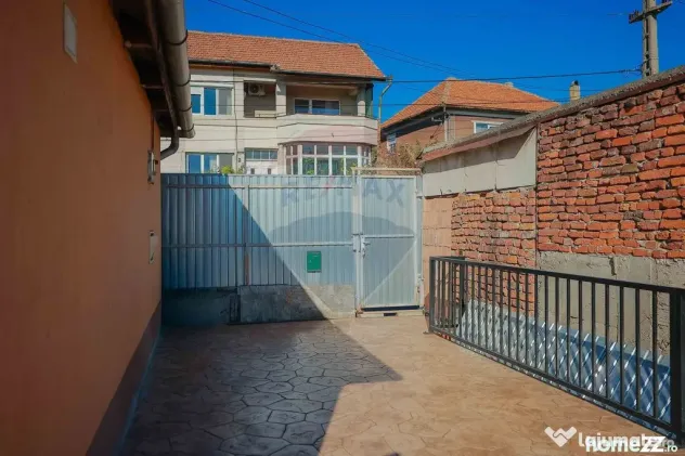 Casă cu 4 camere de vânzare în zona Dealuri Oradea