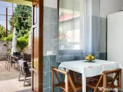 Casă cochetă de vânzare, teren 954 mp, posibil parcela... 