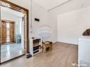 Casă cochetă de vânzare, teren 954 mp, posibil parcela... 