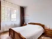 Casă cochetă de vânzare, teren 954 mp, posibil parcela... 