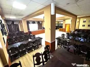 VANZARE CLADIRE CU RESTAURANT UTILAT COMPLET PLUS SPATIU COM