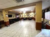 VANZARE CLADIRE CU RESTAURANT UTILAT COMPLET PLUS SPATIU COM 