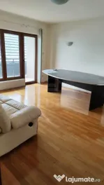 Apartament cu 3 camere, finisat, zona Zorilor