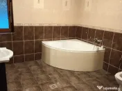 Apartament cu 3 camere, finisat, zona Zorilor 