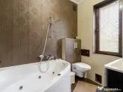 Vilă individuală cu piscină, garaj dublu • teren 766 m 