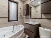 Vilă individuală cu piscină, garaj dublu • teren 766 m 