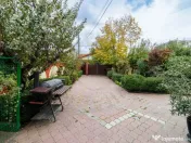 Vilă individuală cu piscină, garaj dublu • teren 766 m 