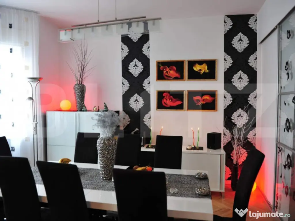 Casa tip Duplex cu piscina, 6 dormitoare in Sancraiu de Mure