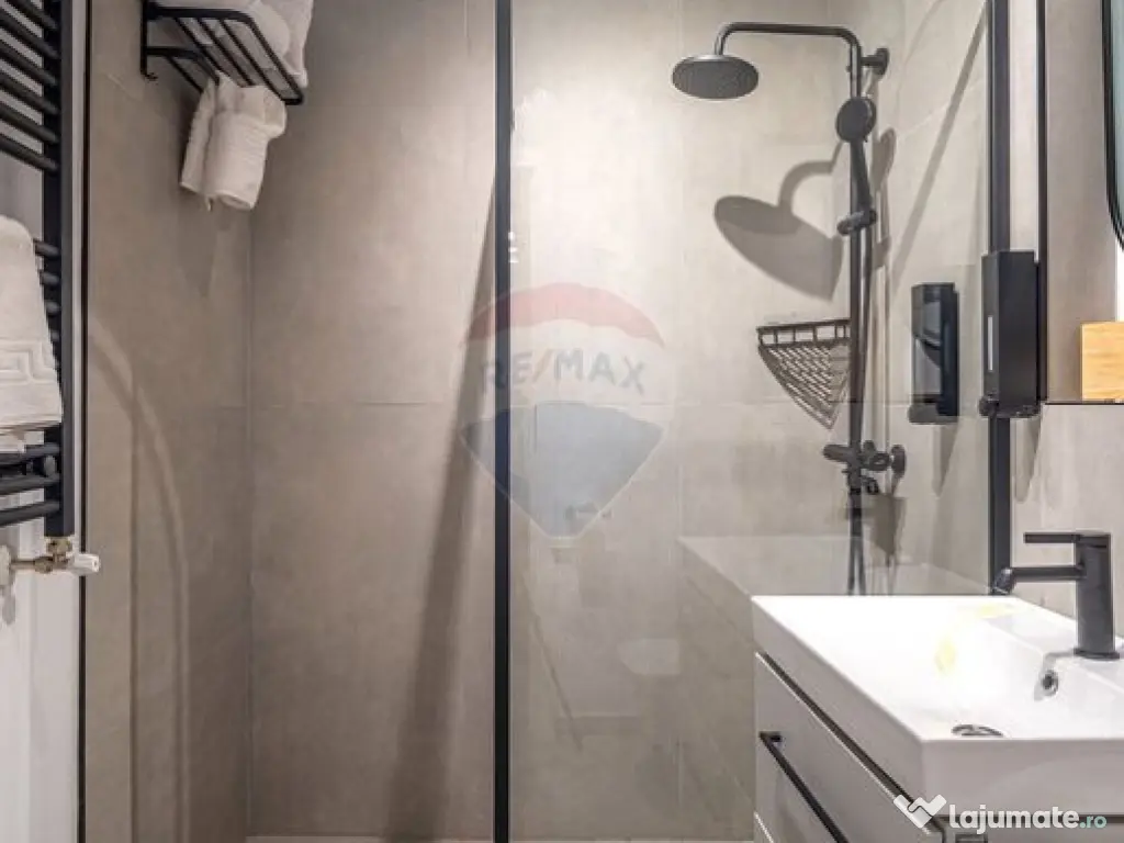 Studio cu terasă și vedere către munți – Green Futu...