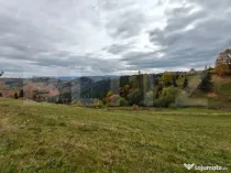 Teren spectaculos, ideal pentru cabana, parcelabil, cu utili