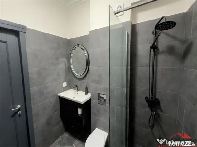 Penthouse 115 mp, terasa 30 mp, parcare boxa, bloc nou - Focsani (Vrancea)
