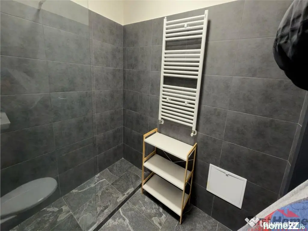 Penthouse 115 mp, terasa 30 mp, parcare boxa, bloc nou - Focsani (Vrancea)