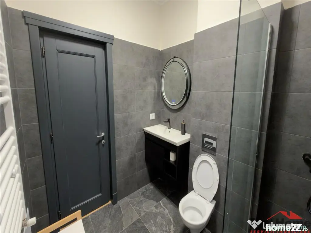 Penthouse 115 mp, terasa 30 mp, parcare boxa, bloc nou - Focsani (Vrancea)