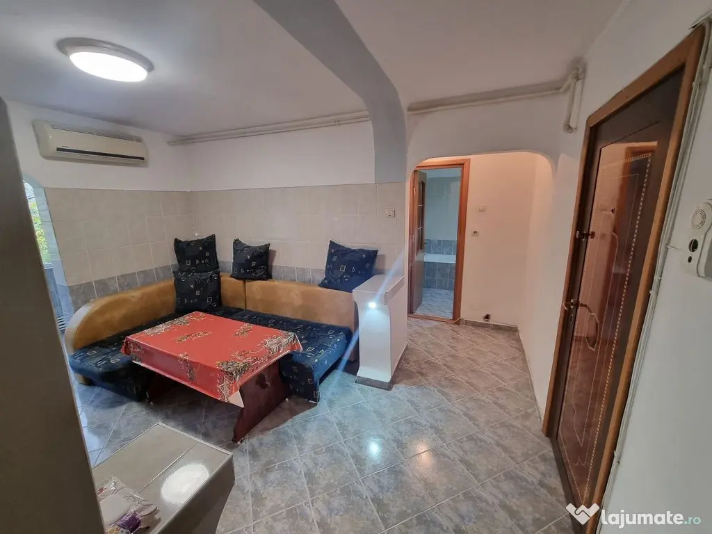 Aurel vlaicu-apartament 2 camere decomandat cu gaze