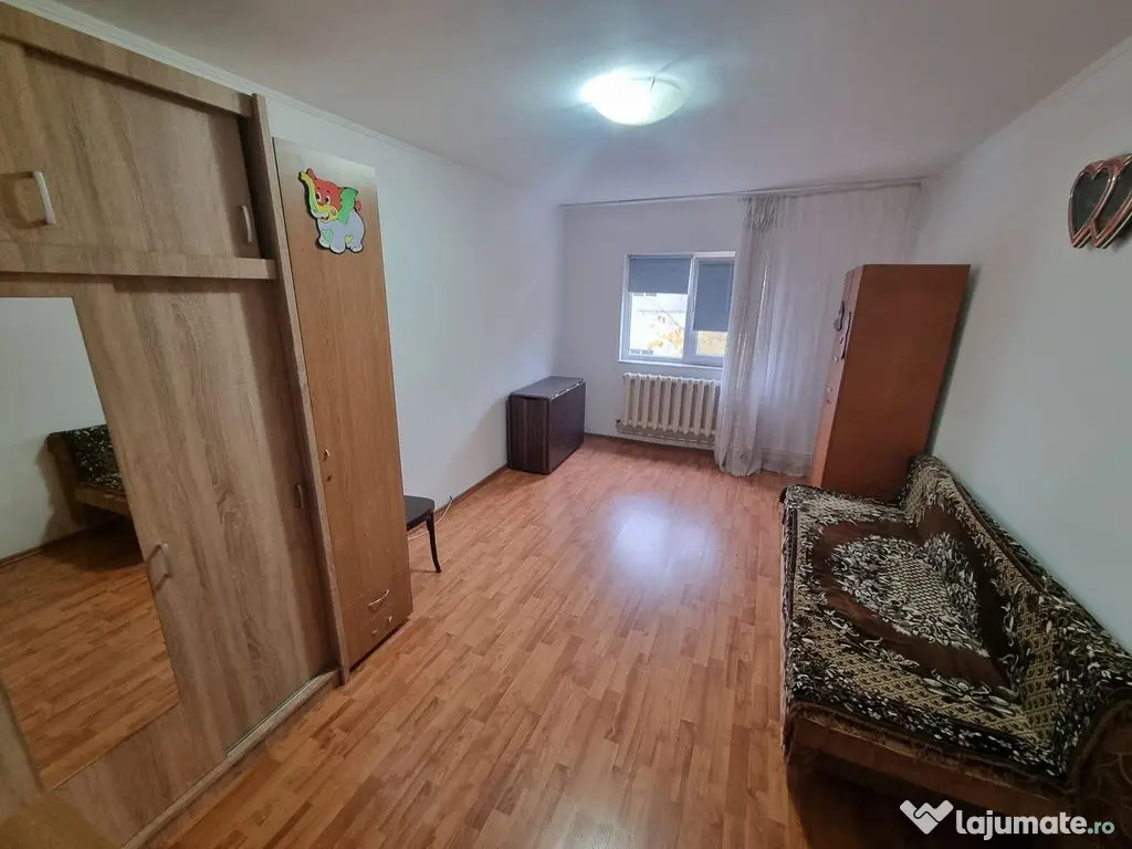 Aurel vlaicu-apartament 2 camere decomandat cu gaze