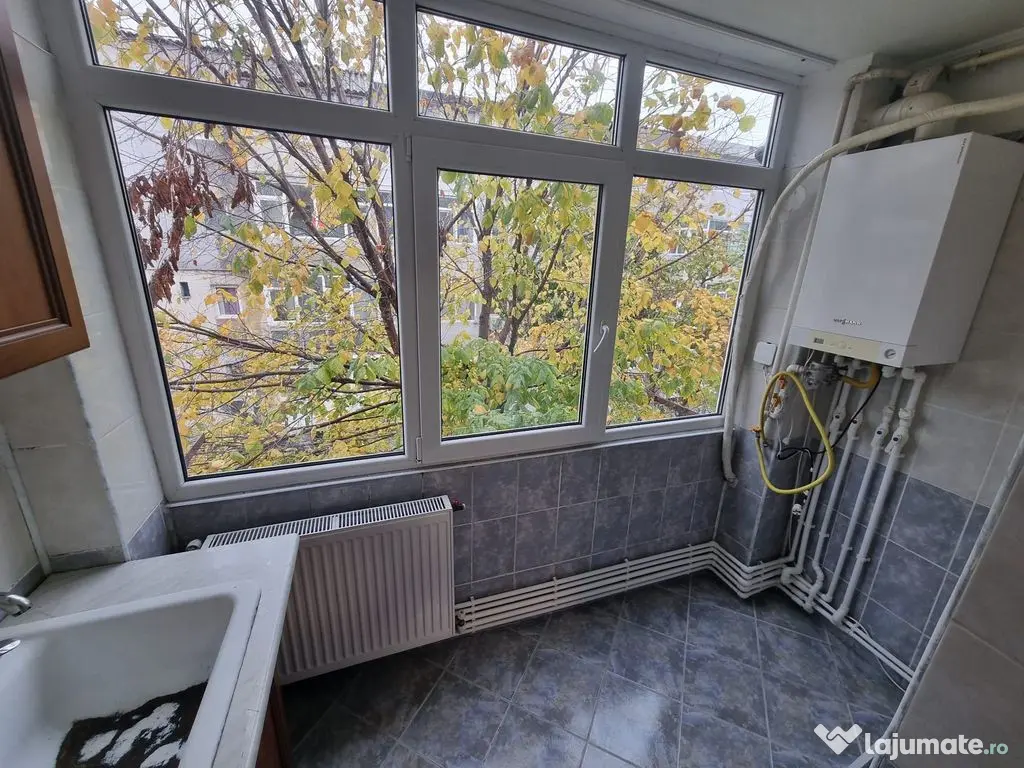 Aurel vlaicu-apartament 2 camere decomandat cu gaze