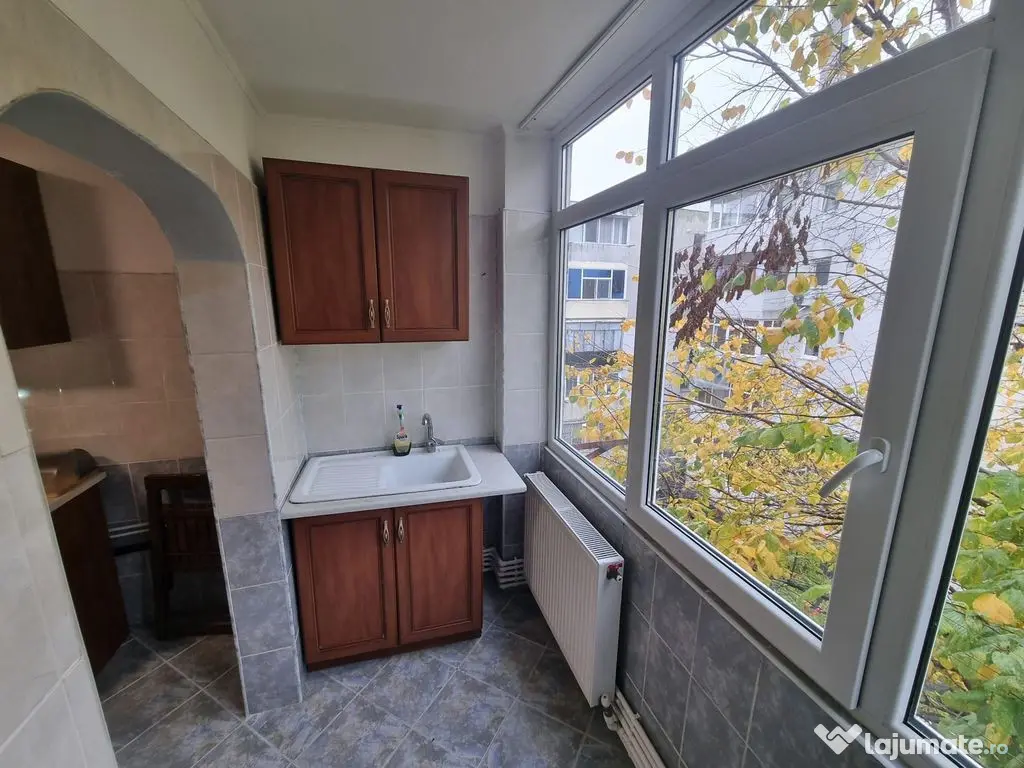 Aurel vlaicu-apartament 2 camere decomandat cu gaze