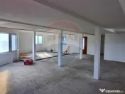 Casa /Spatiu comercial de vanzare 