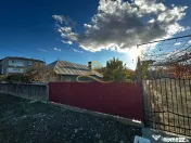 Casa batraneasca din caramida de vanzare si 4500 mp teren... 