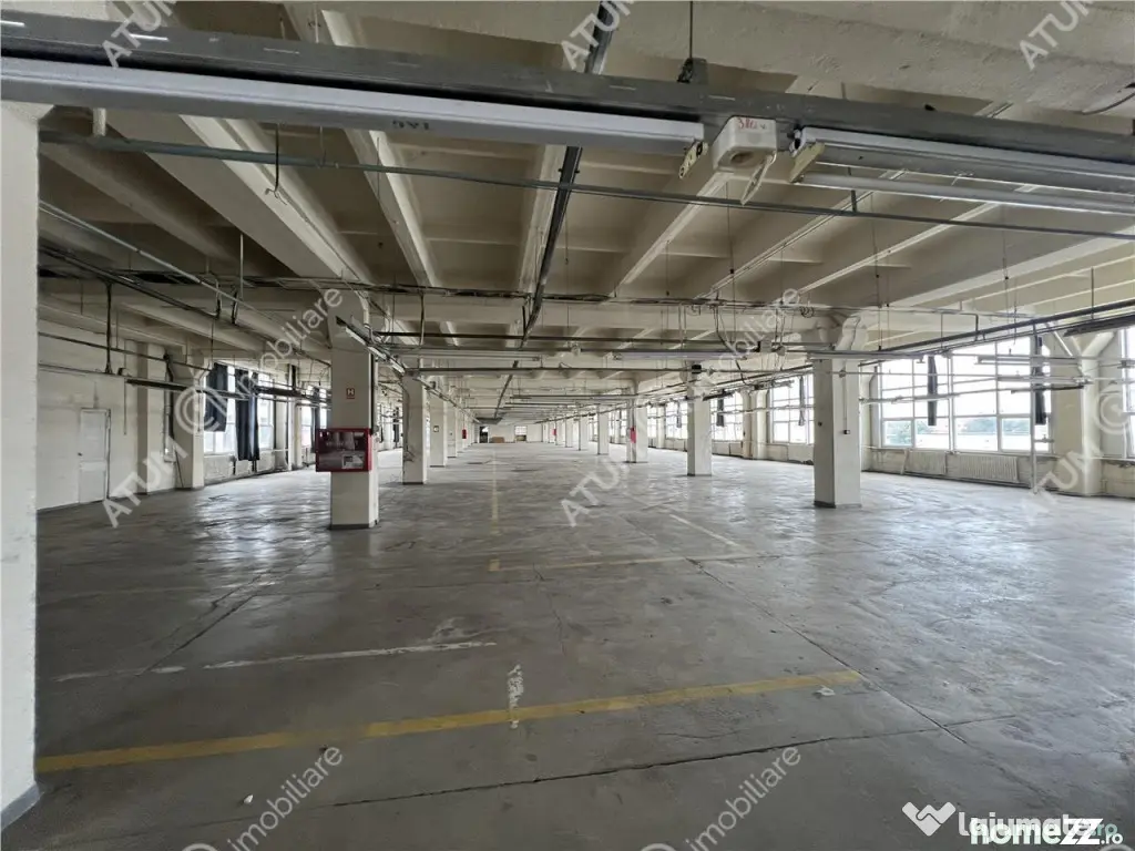 Hala industriala 1738 mp cu lift industrial situat in zona C - Sibiu (Sibiu)