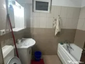 Garsoniera bine compartimentata cu balcon inchis, centrala termica 