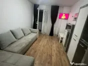 Garsoniera bine compartimentata cu balcon inchis, centrala termica 