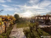 Casa cu priveliste - Stefanesti! 